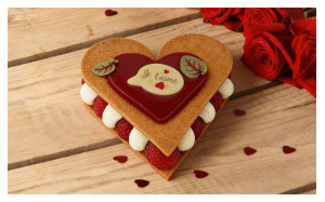 Entremets cœur framboise